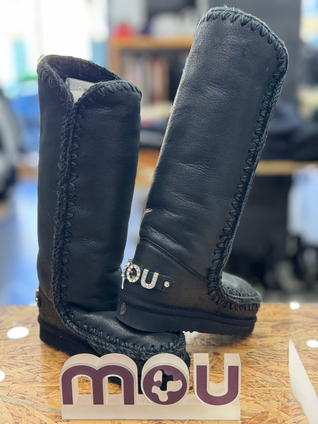 Eskimo 40 Rhinestones Logo Strass in Rilievo