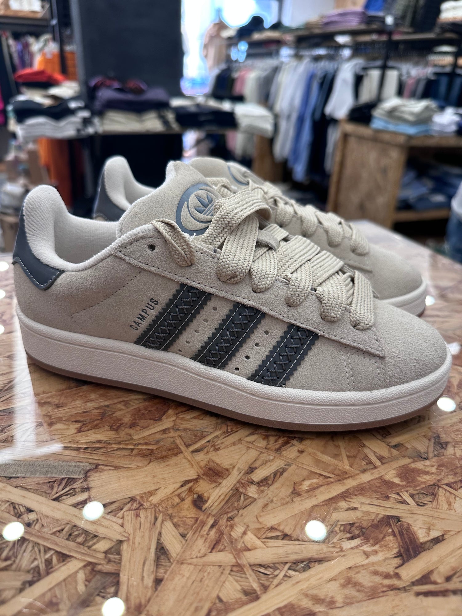 Adidas Campus 00s