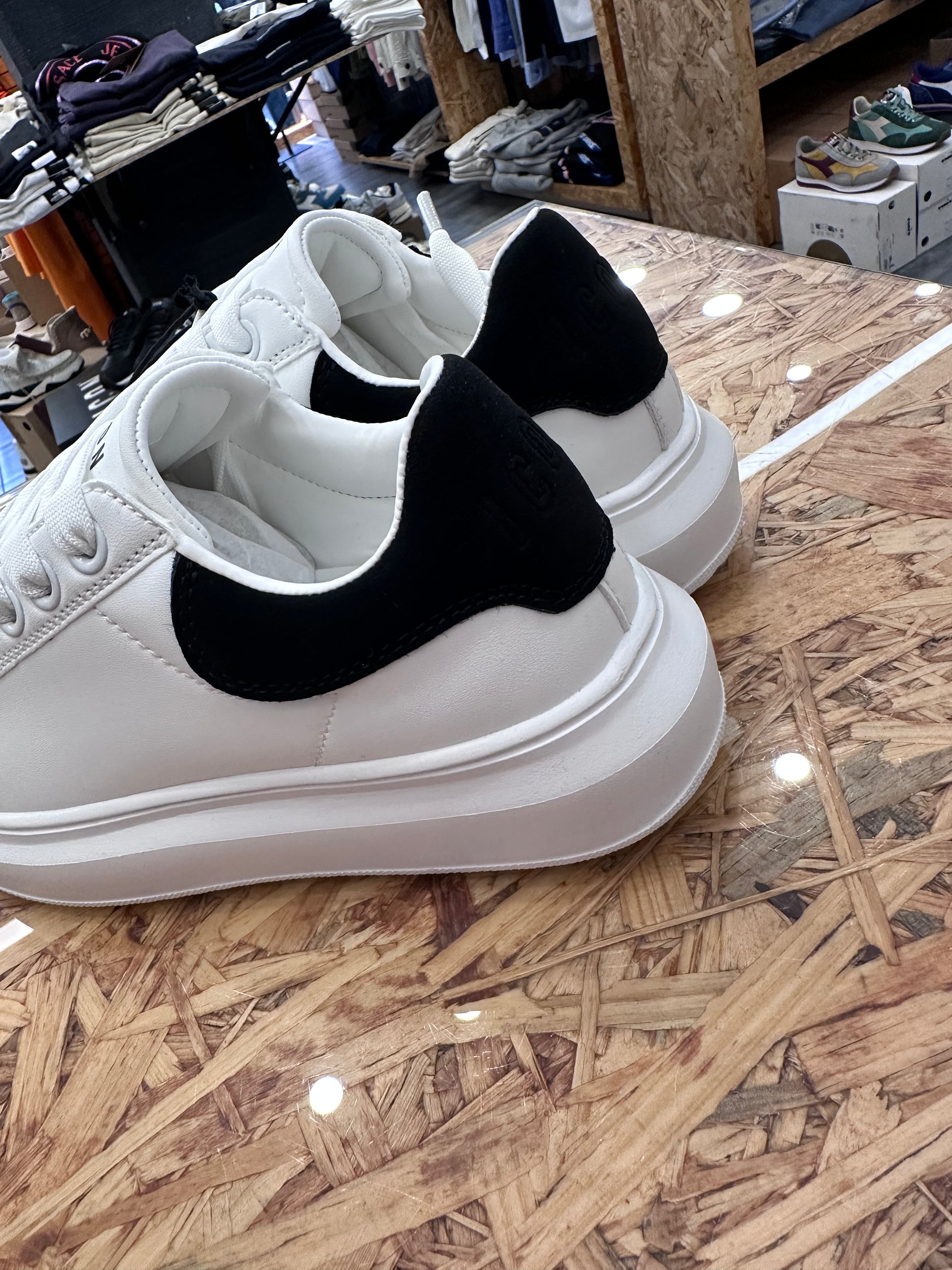 Icon Sneakers Donna con Logo a contrasto